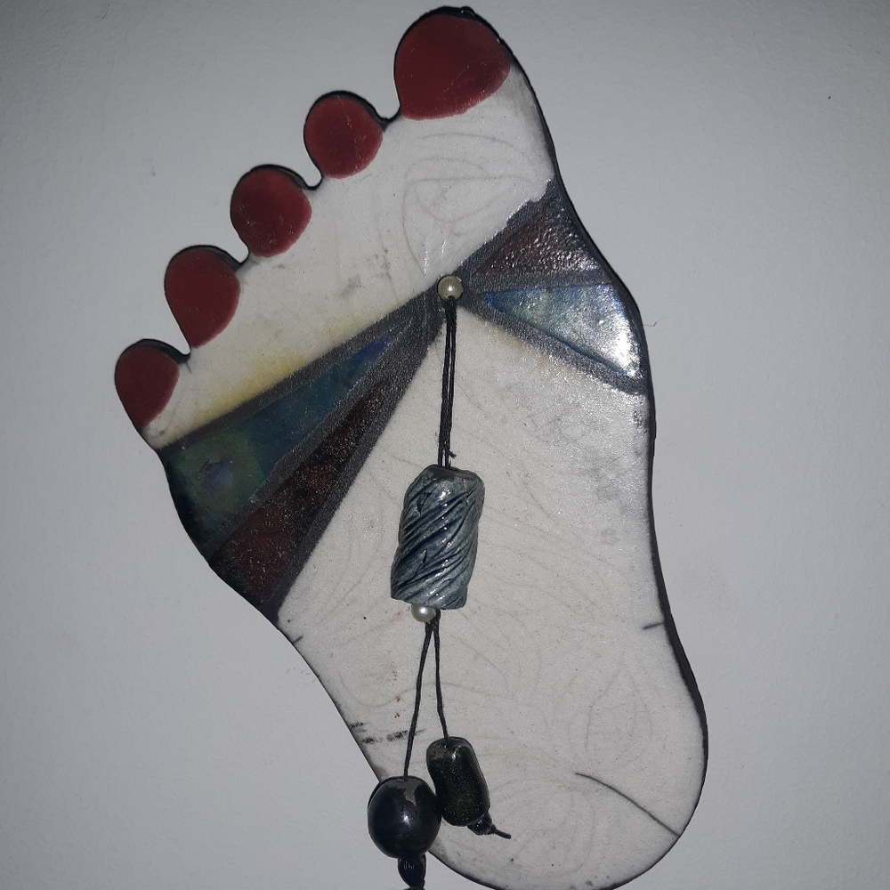 Really cute hanging slate foot